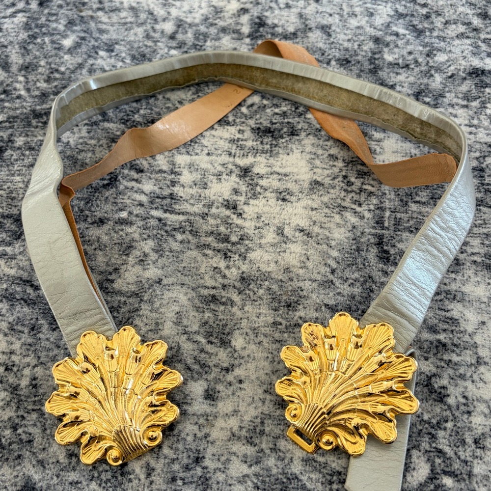 Accessocraft Vintage Womens Silver Leather Gold Leaf Buckle Belt 32 Adjustable - Picture 4 of 9